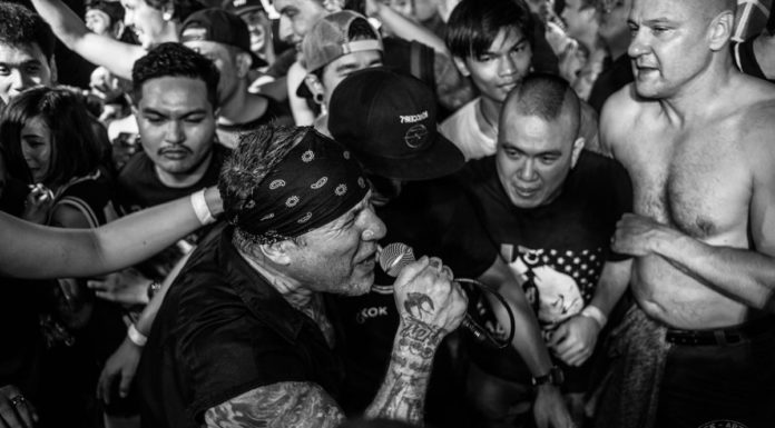 Roger Miret in Bangock (Photo by Jörg Baumgarten)